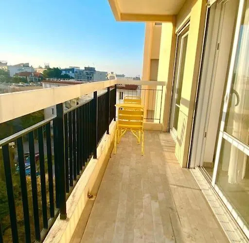 T2 - Le Vadon, Bord De Apartament *